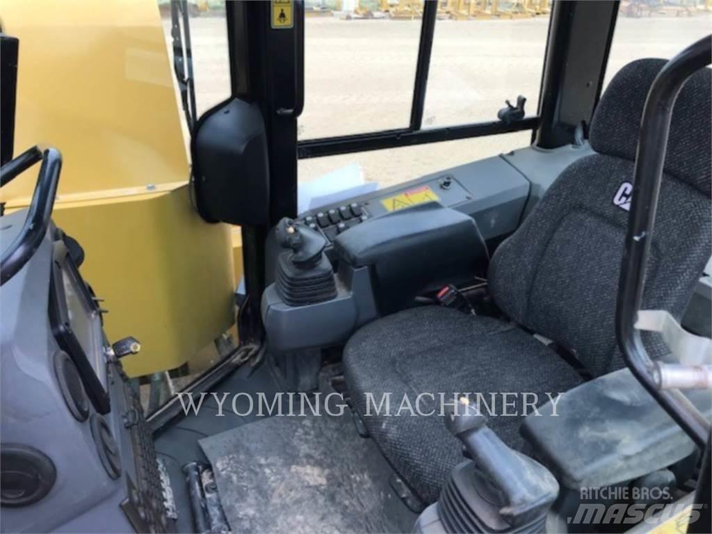 CAT PL61 Putkenlaskijat
