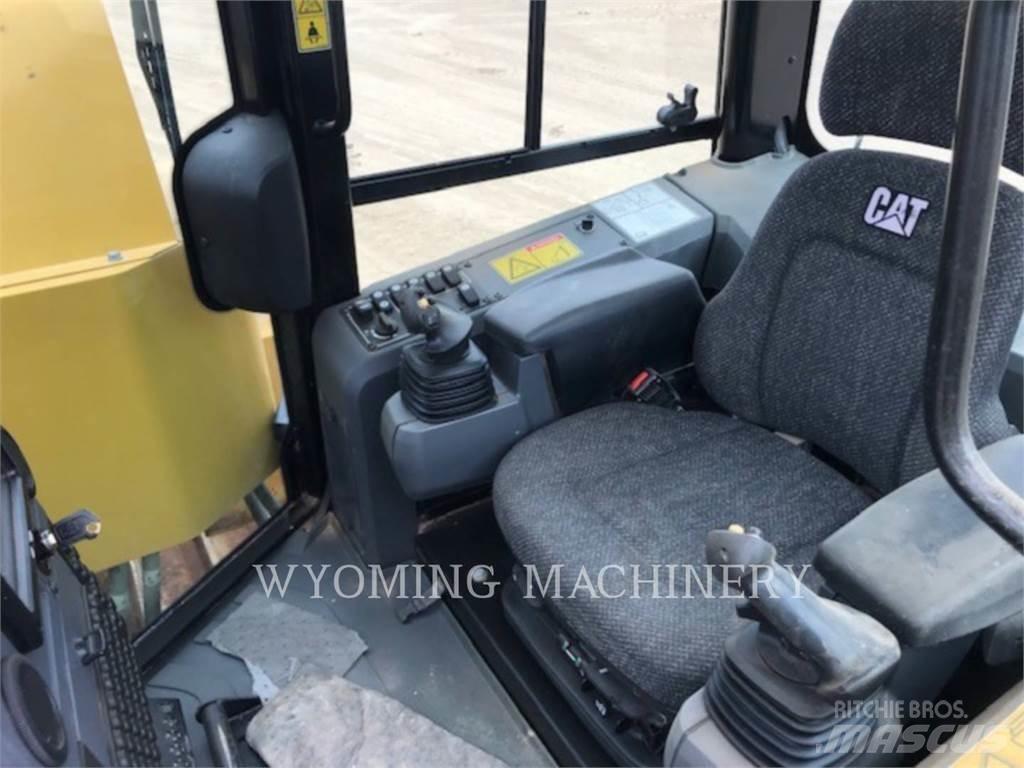 CAT PL61 Putkenlaskijat