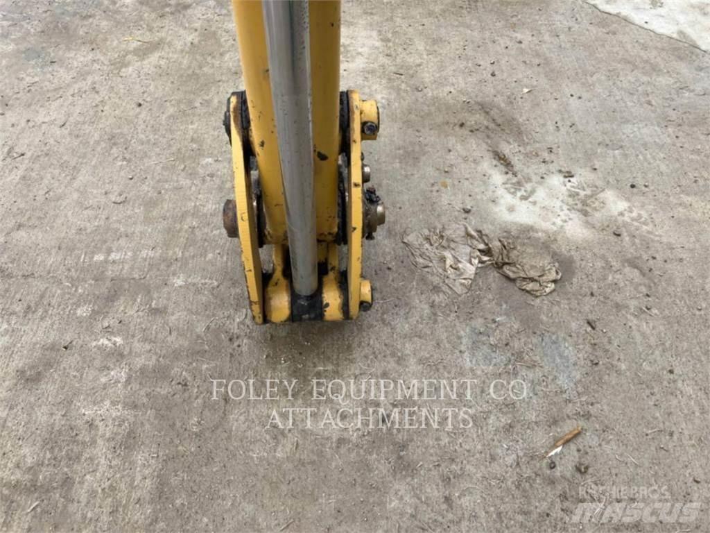 CAT QC305 Telakaivukoneet