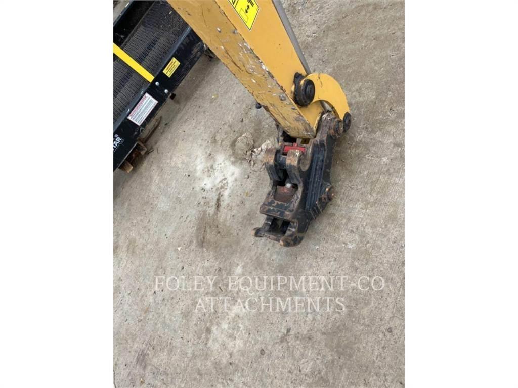 CAT QC305 Telakaivukoneet
