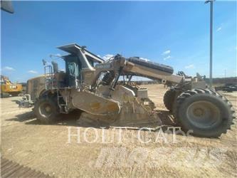 CAT RM400 CAB Asfaltin uusiokäyttölaitteet