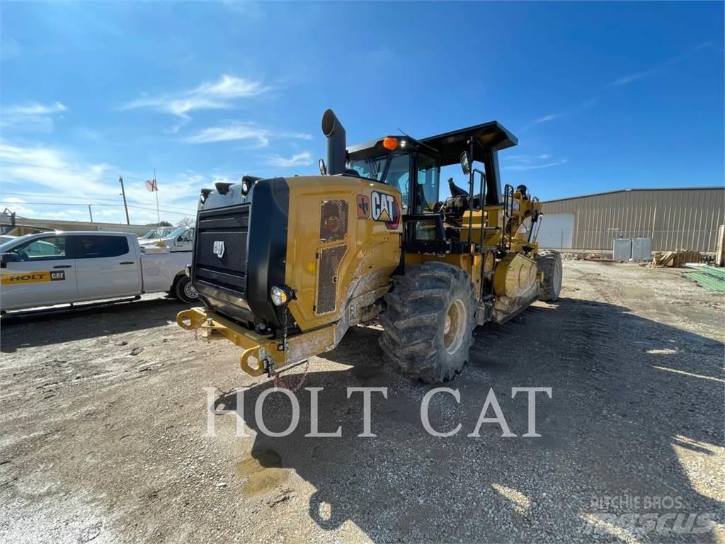CAT RM400 CAB Asfaltin uusiokäyttölaitteet