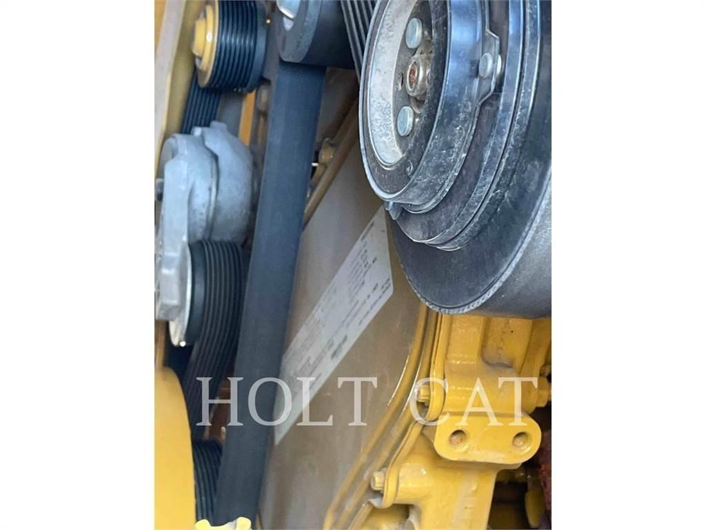 CAT RM400 CAB Asfaltin uusiokäyttölaitteet