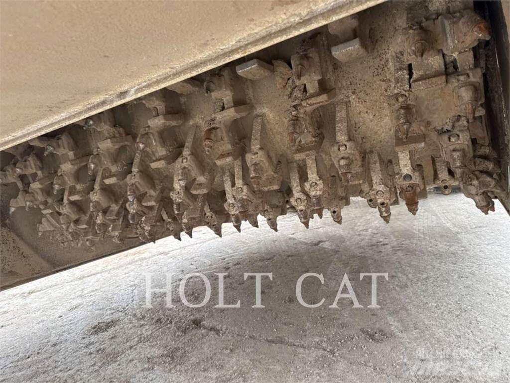 CAT RM400 CAB Asfaltin uusiokäyttölaitteet