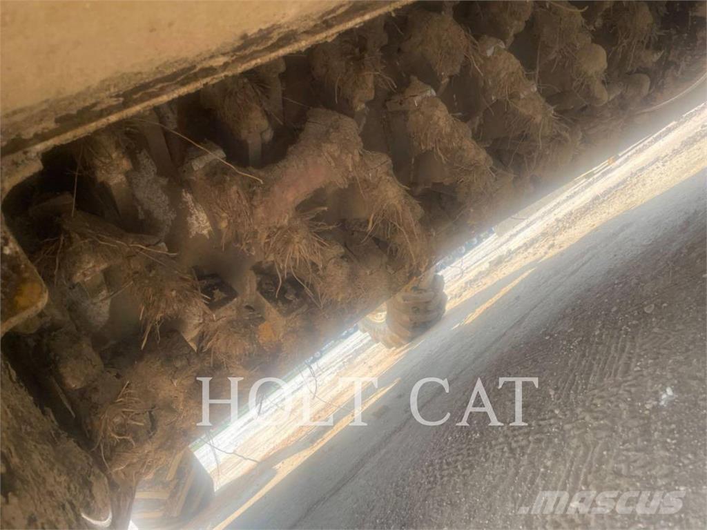 CAT RM400 CAB Asfaltin uusiokäyttölaitteet