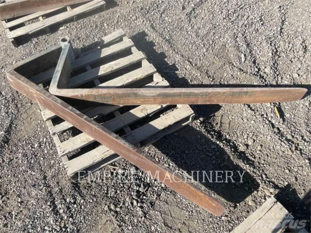 CAT TH TNS72 Trukkihaarukat