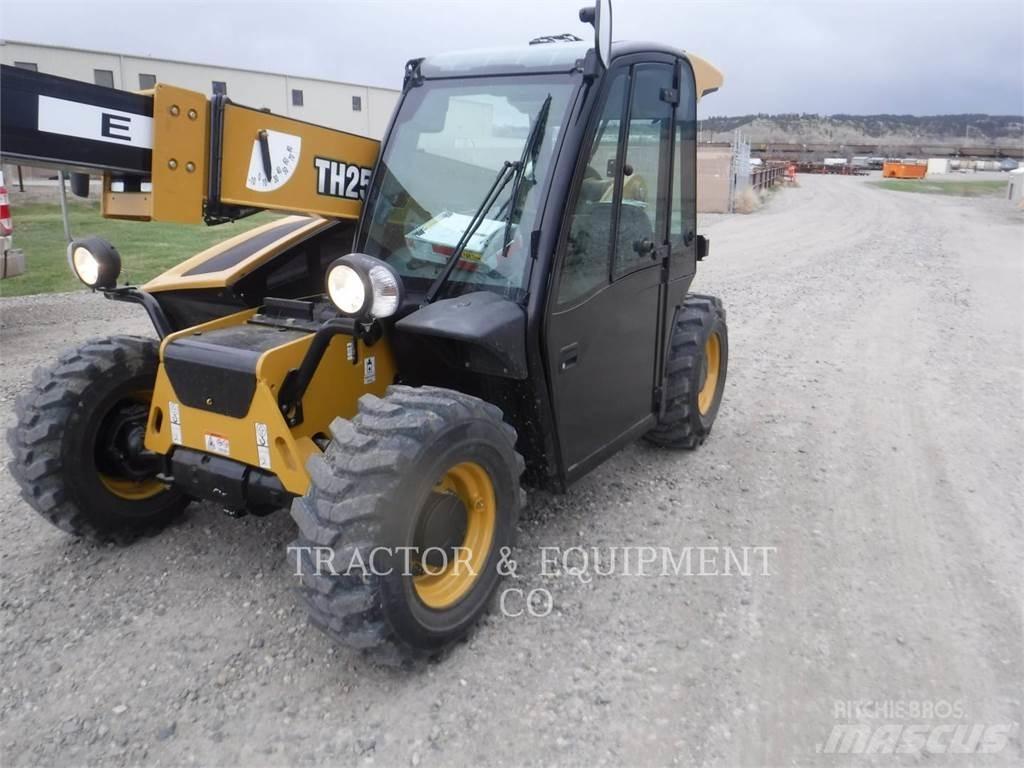 CAT TH255C Kurottajat
