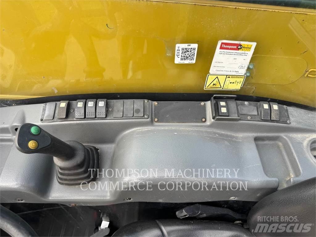 CAT TH255C Kurottajat