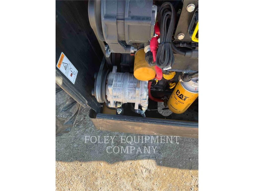 CAT TH255CC Kurottajat