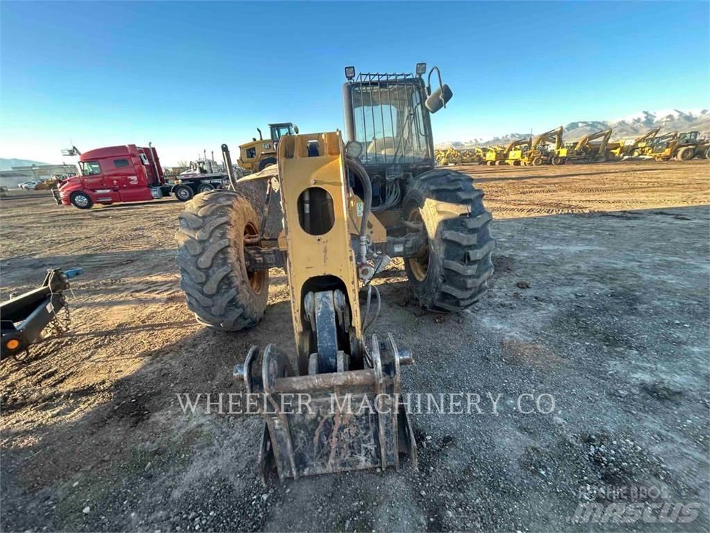 CAT TH330B Kurottajat