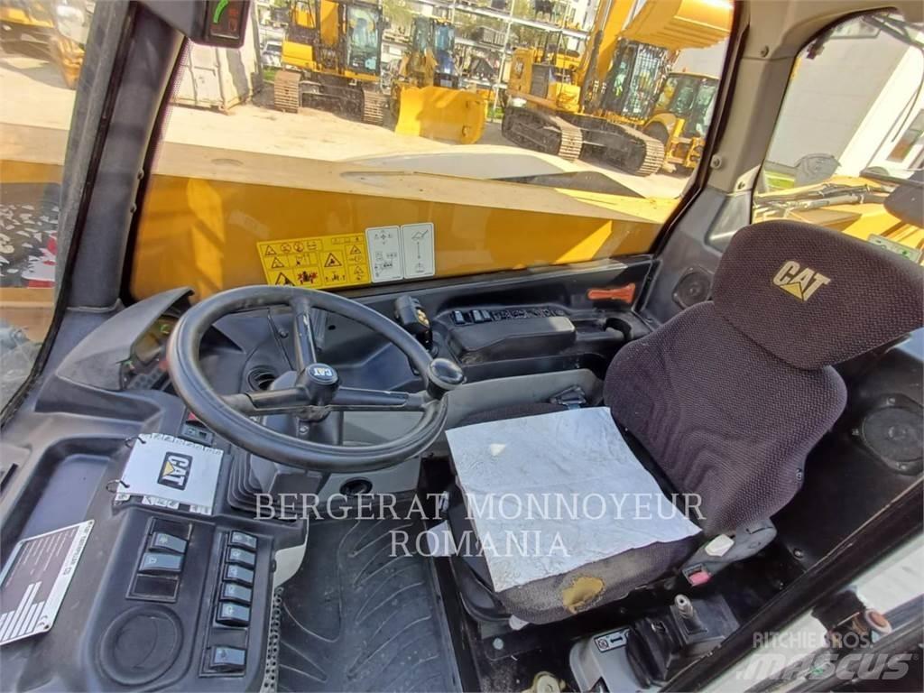 CAT TH407C Kurottajat
