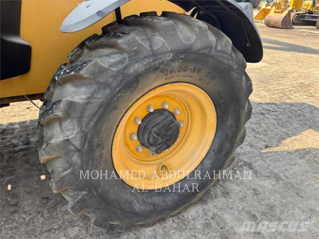 CAT TH417C Kurottajat