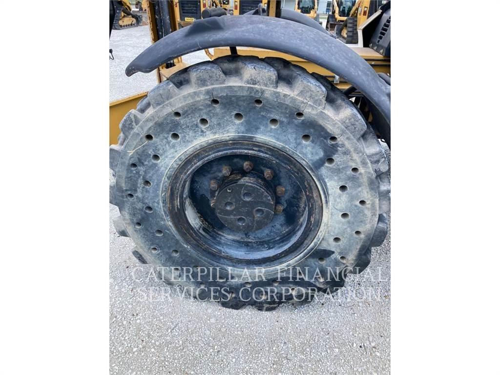 CAT TL1055C Kurottajat