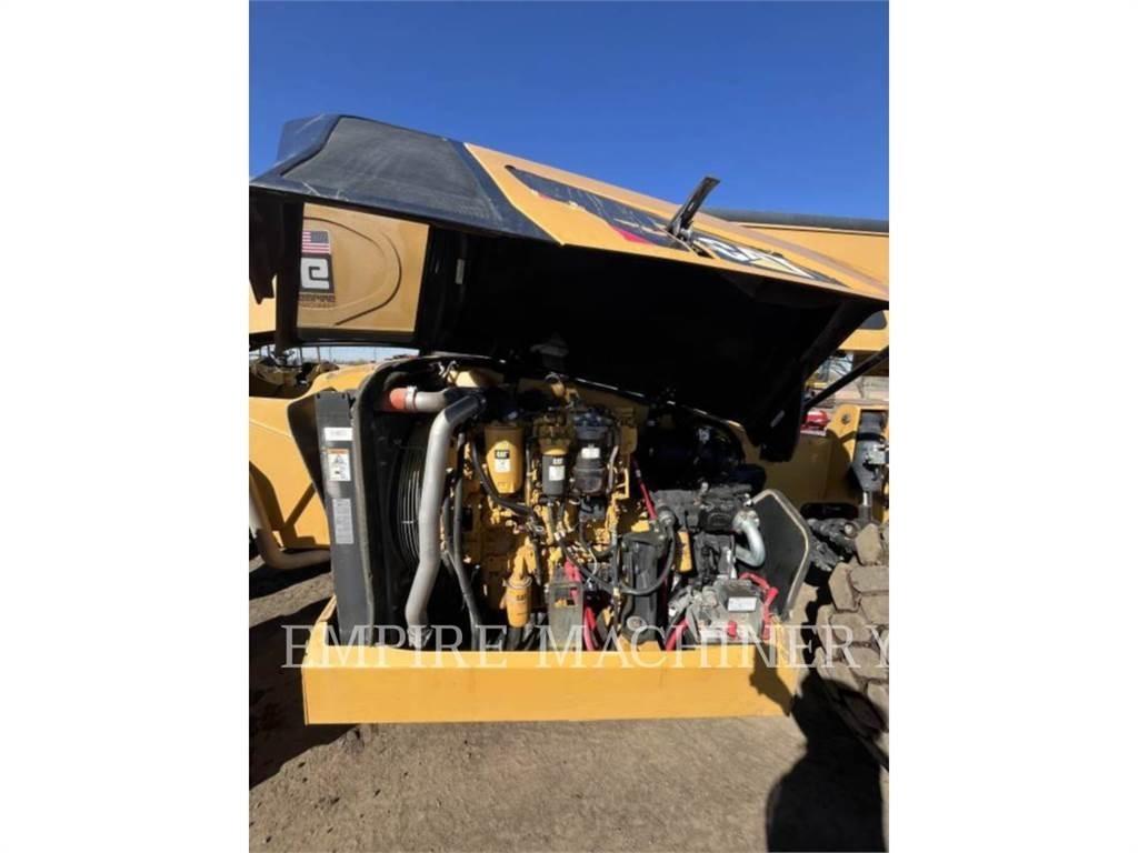 CAT TL1055D Kurottajat
