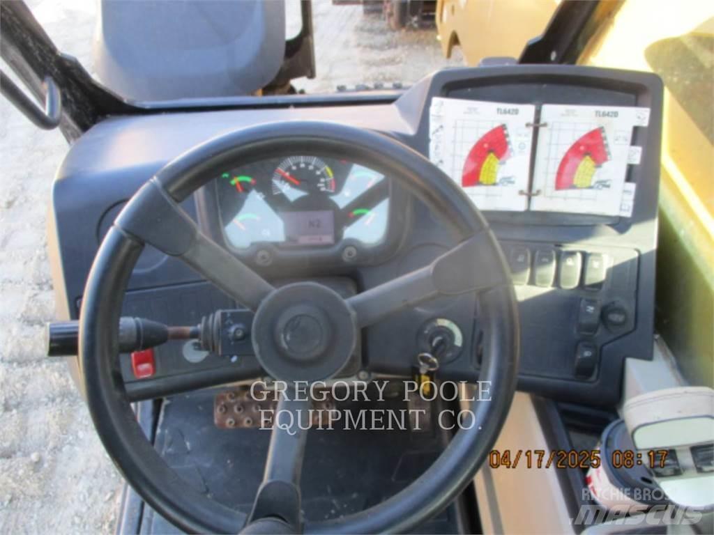CAT TL642D Kurottajat