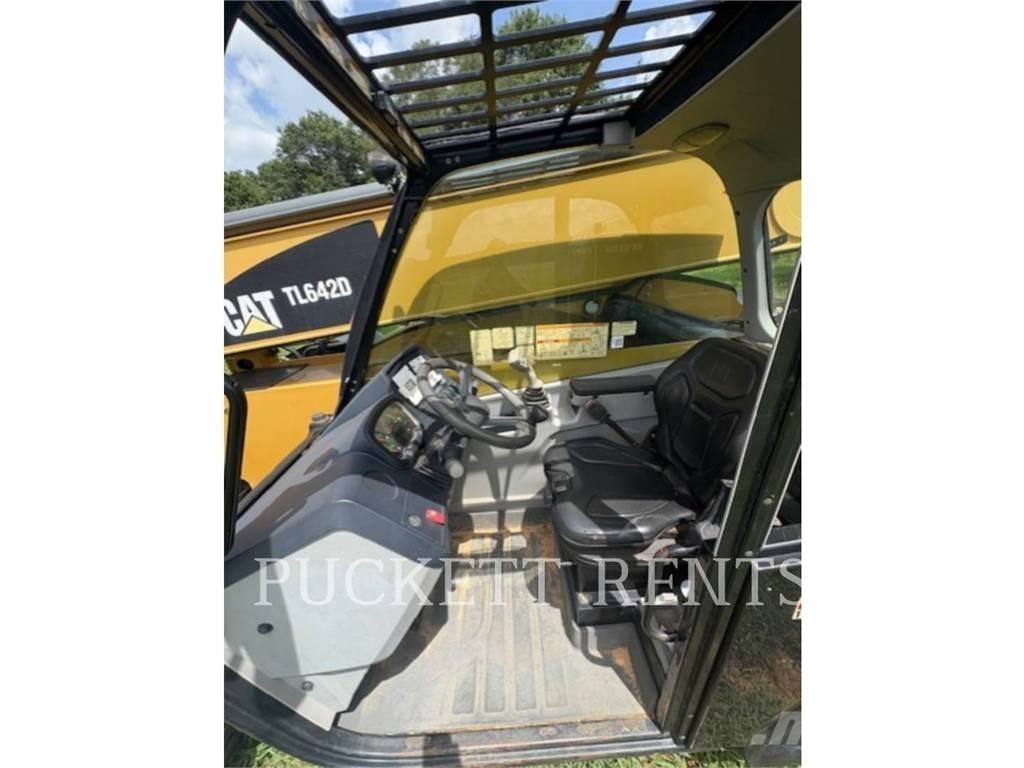 CAT TL642D Kurottajat