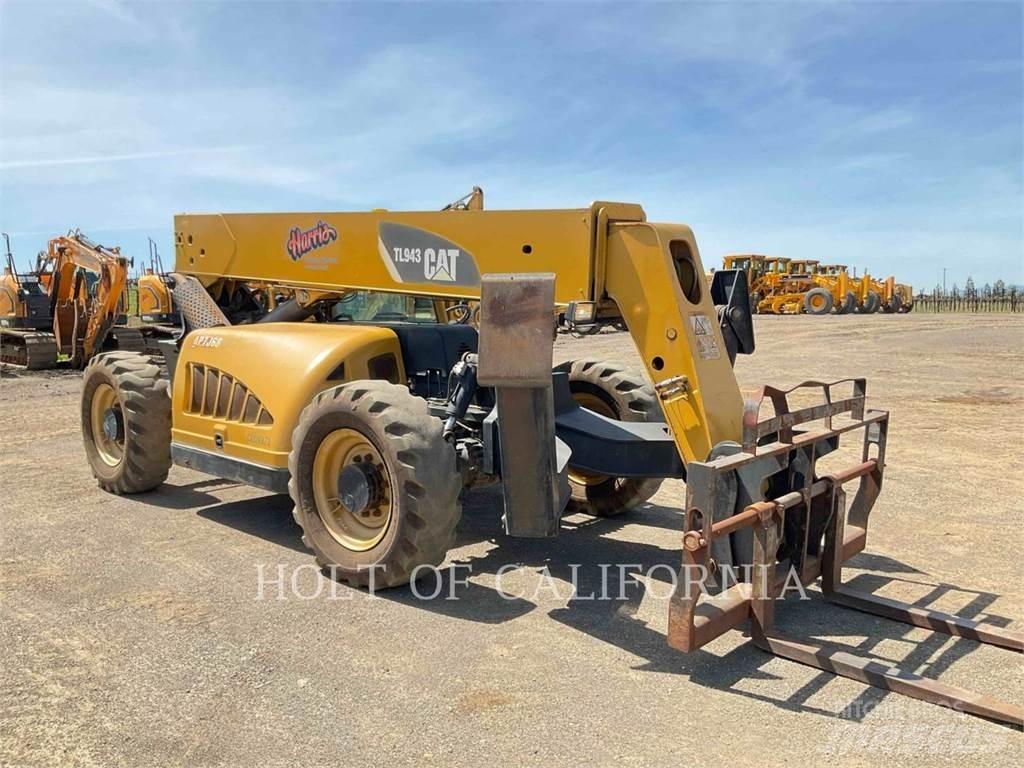 CAT TL943 Kurottajat