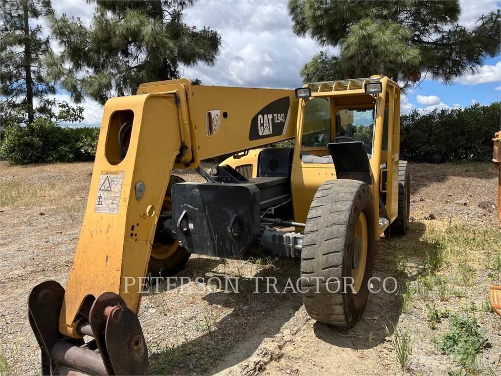CAT TL943 Kurottajat
