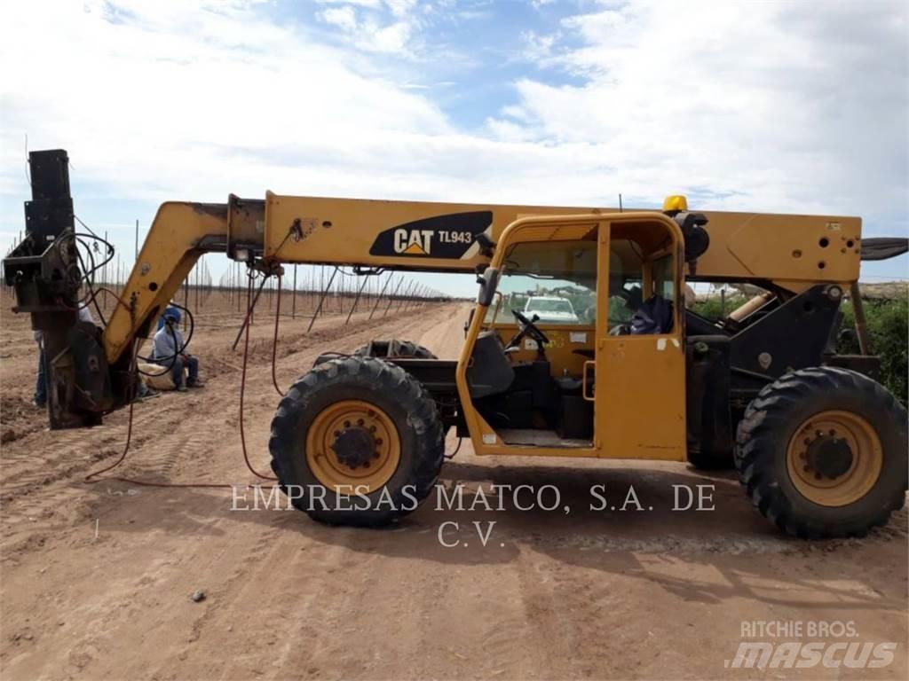 CAT TL943 Kurottajat