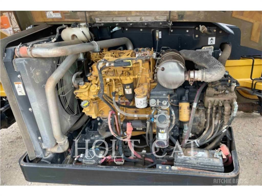 CAT TL943C Kurottajat