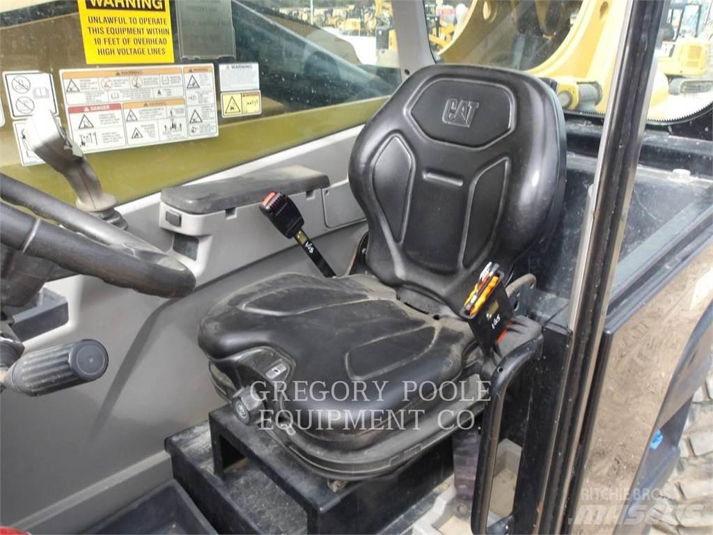 CAT TL943D Kurottajat
