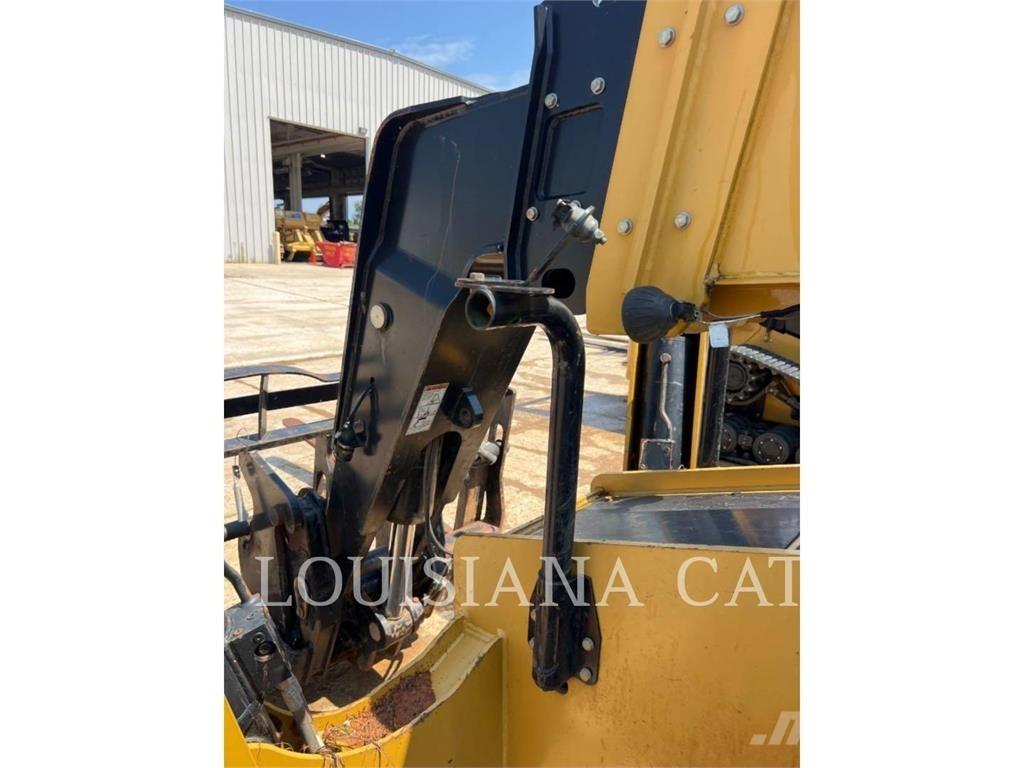 CAT TL943D Kurottajat