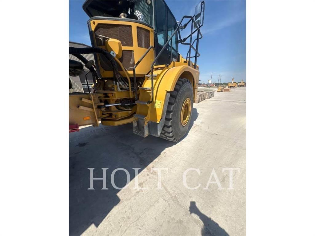 CAT W00 740GC Säiliöautot
