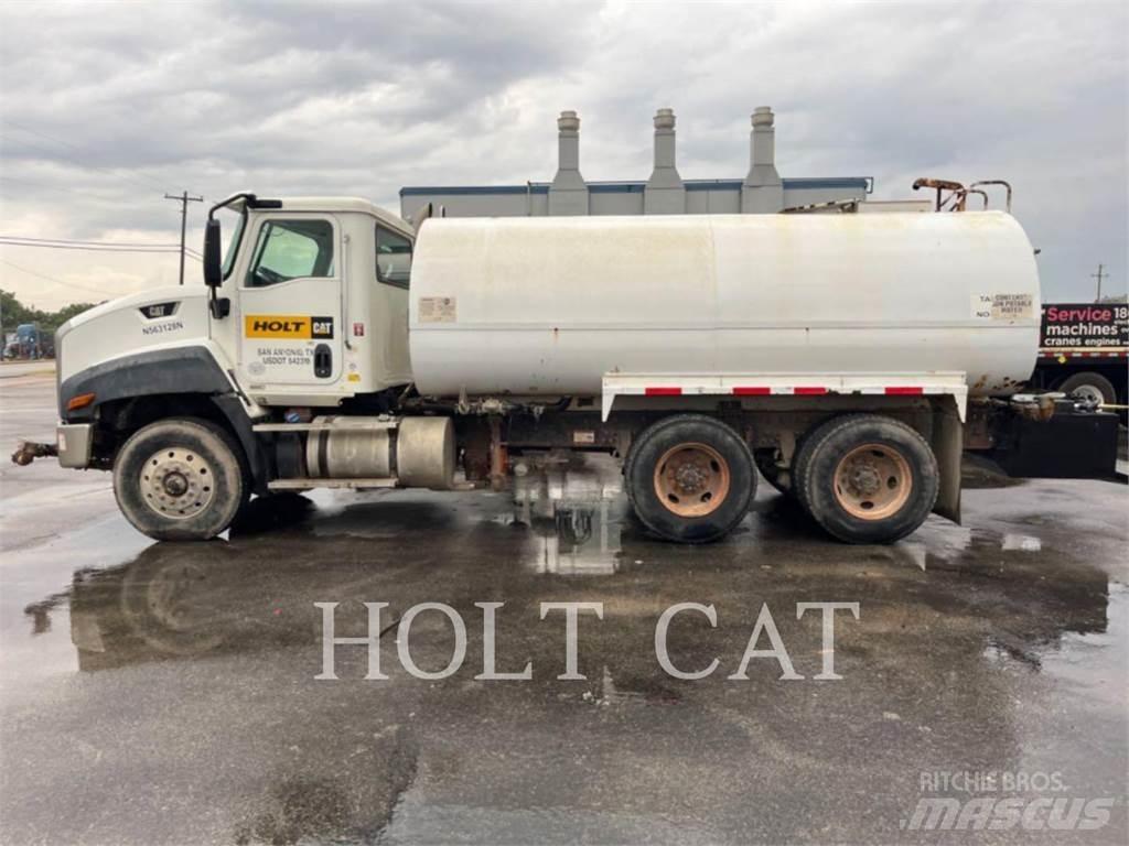 CAT WATER 4000 Säiliöautot