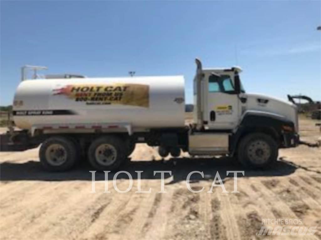 CAT WATER 4000 Säiliöautot