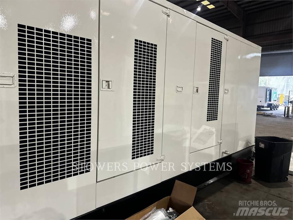 CAT XQ400 Muut generaattorit