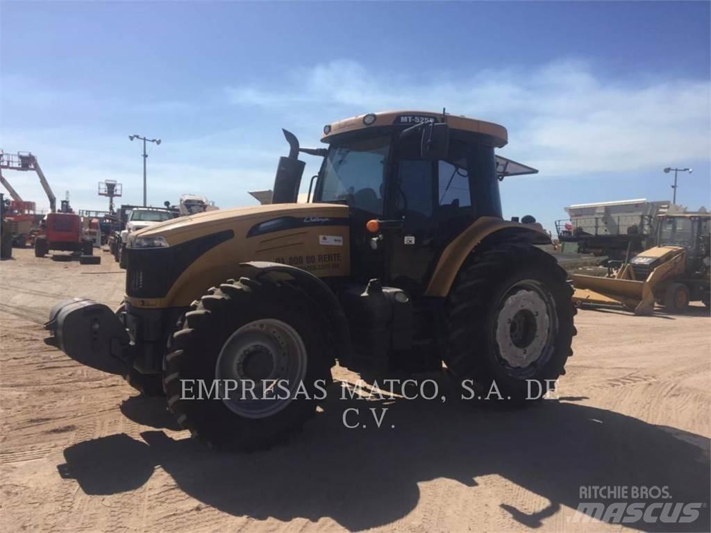 Challenger MT525D 4WD Traktorit