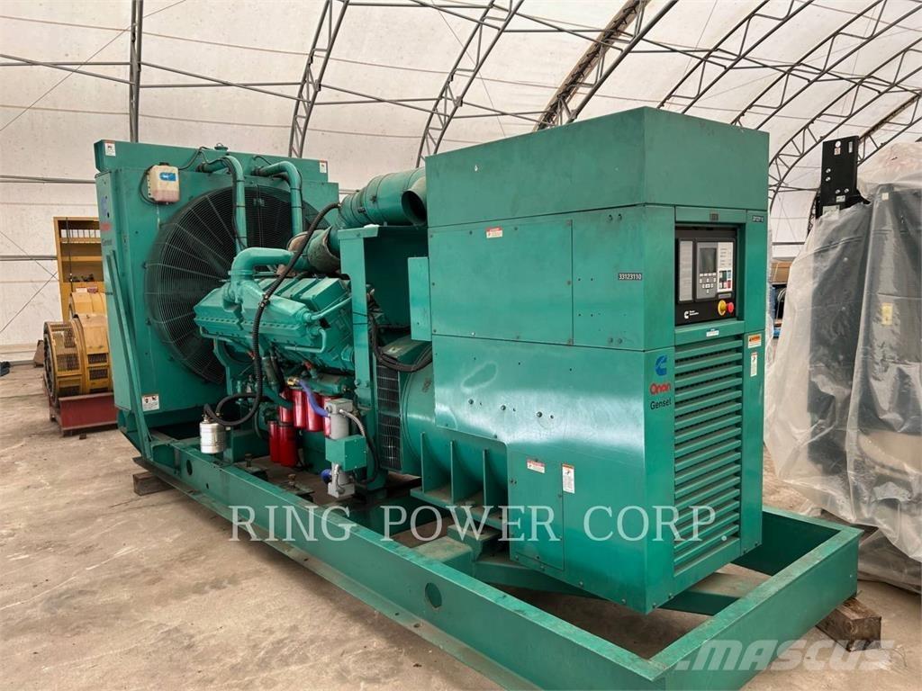 Cummins KTA38-G2 Dieselgeneraattorit
