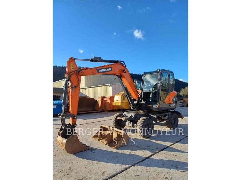 Doosan DX57W-7 Pyöräkaivukoneet