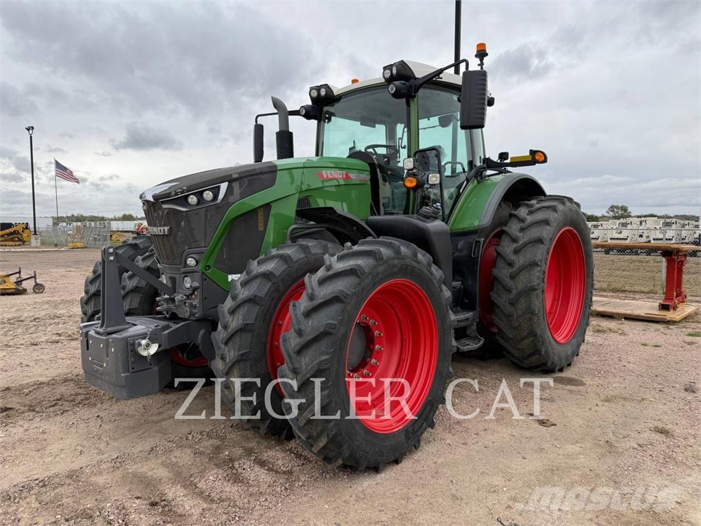 Fendt 933 VARIO Traktorit