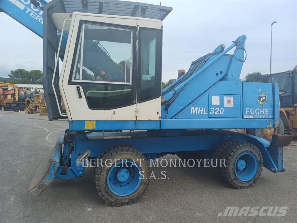 Fuchs MHL320 Pyöräkaivukoneet