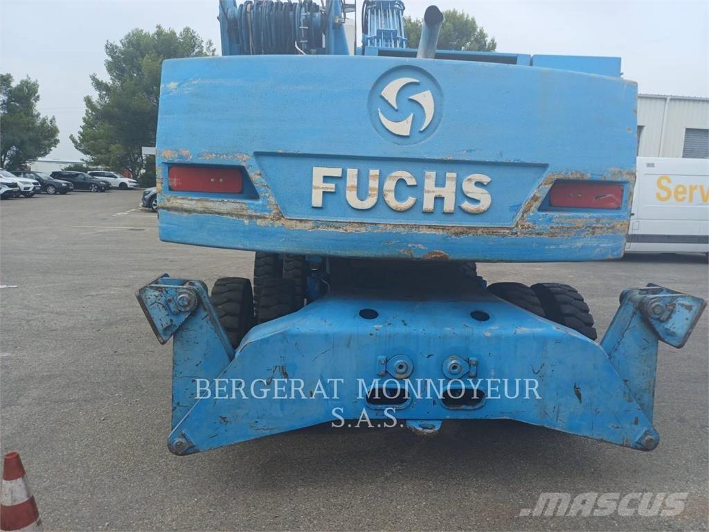 Fuchs MHL320 Pyöräkaivukoneet