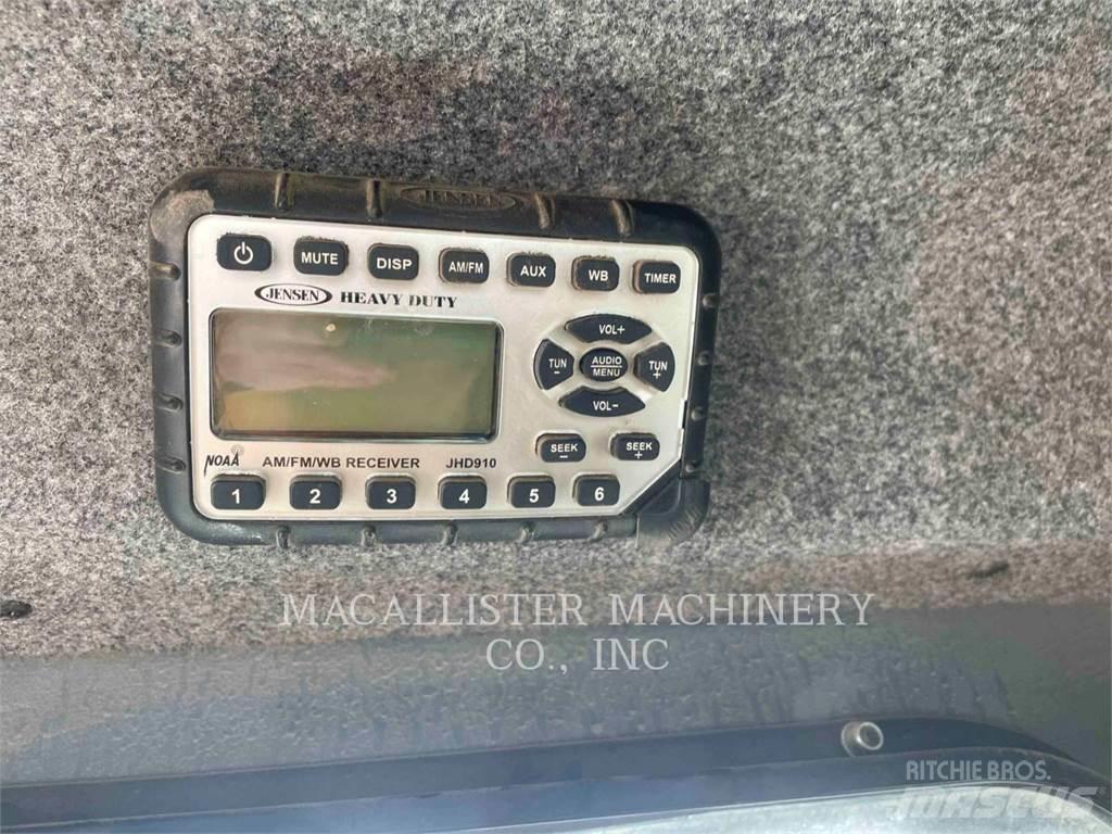 Gehl RT210 Telakuormaajat