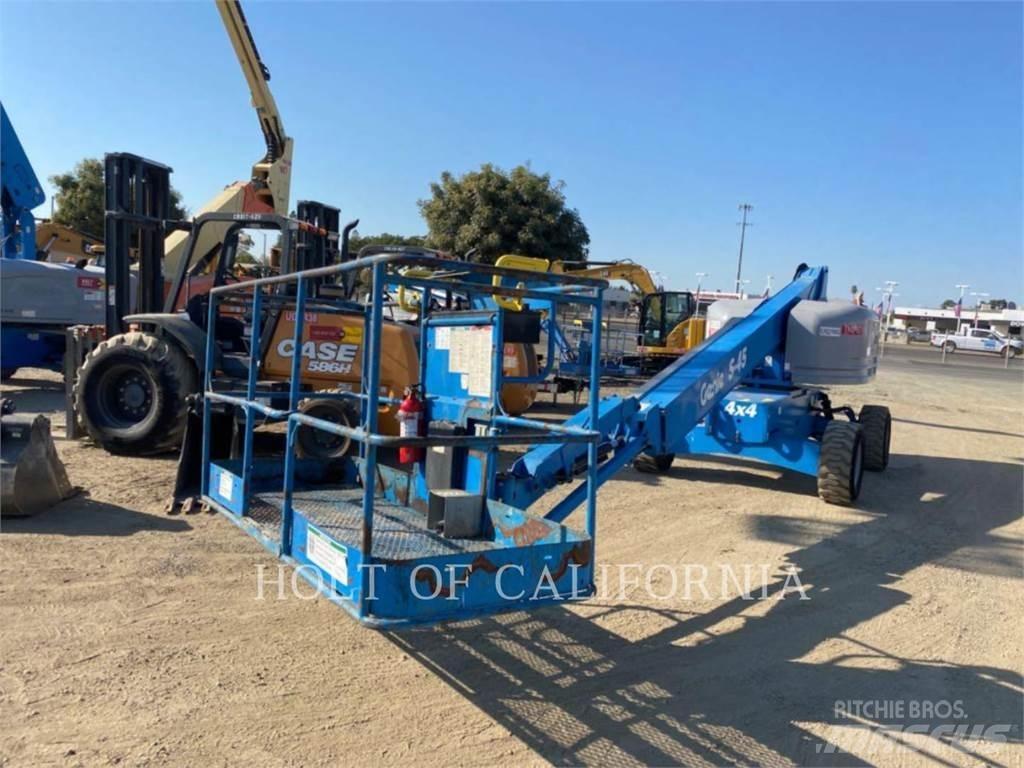 Genie BOOM S45 Kuukulkijat