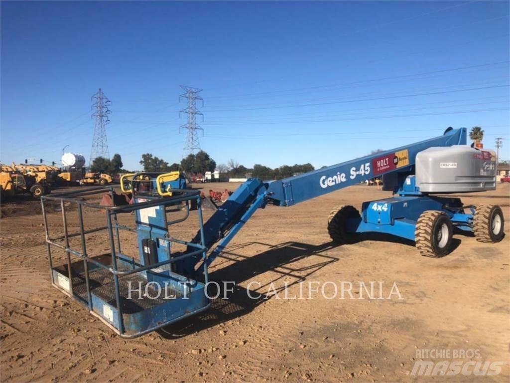 Genie BOOM S45 Kuukulkijat