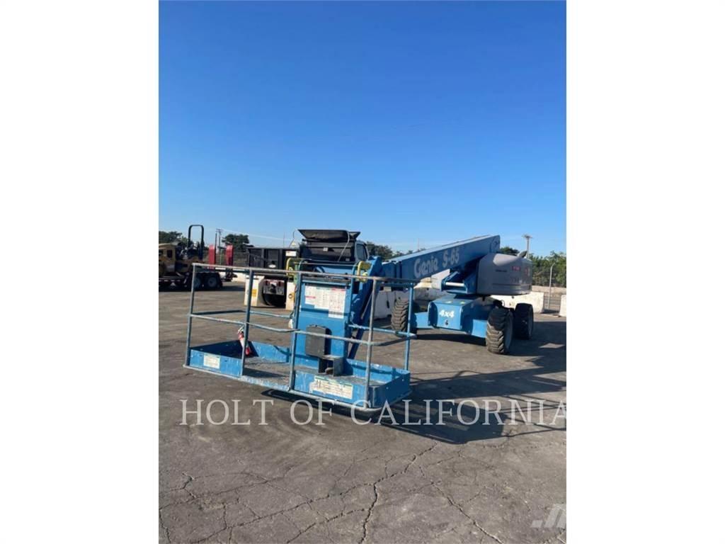 Genie BOOM S65 Kuukulkijat