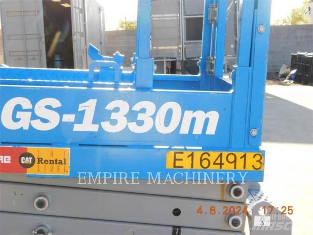 Genie GS1330 Kuukulkijat