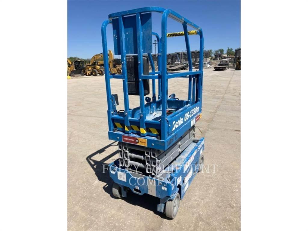 Genie GS1330 Saksilavat