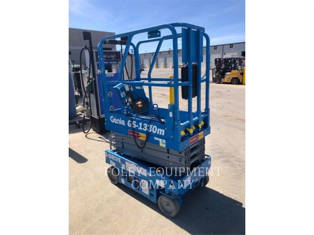 Genie GS1330 Saksilavat