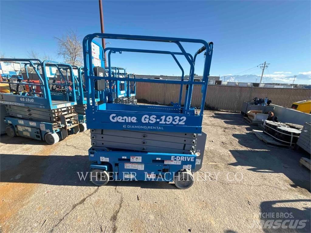 Genie GS1932 Saksilavat