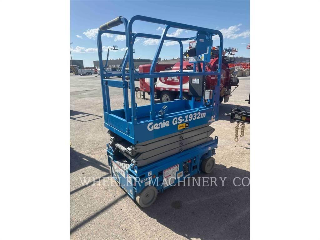 Genie GS1932M Saksilavat