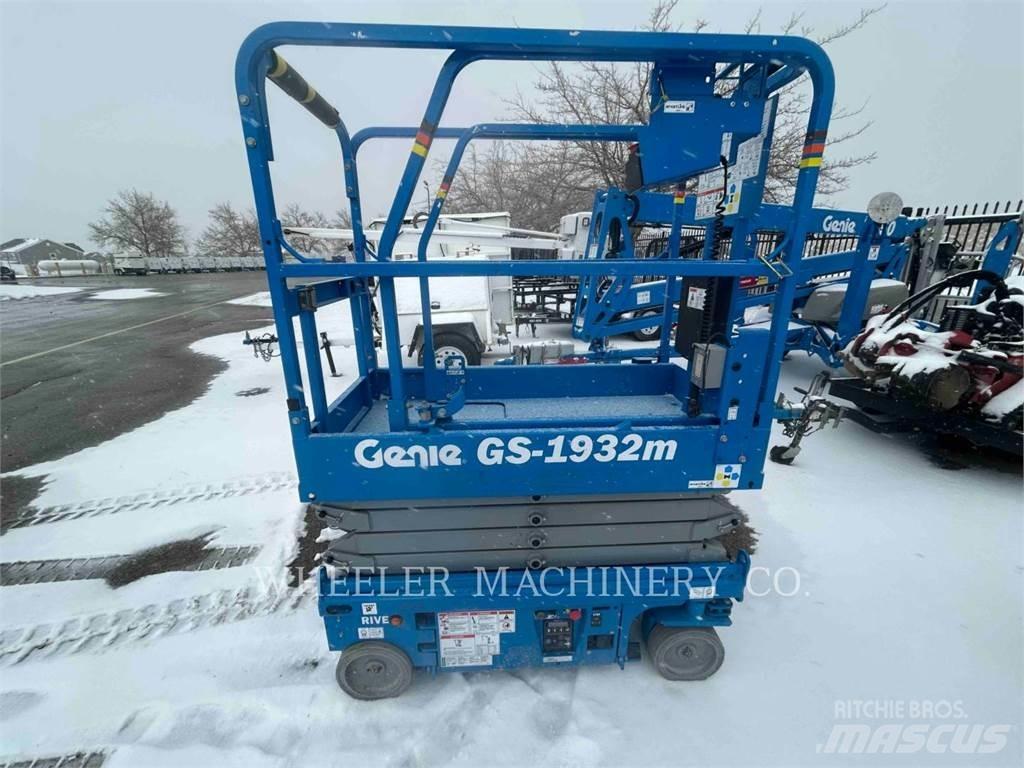 Genie GS1932M Saksilavat