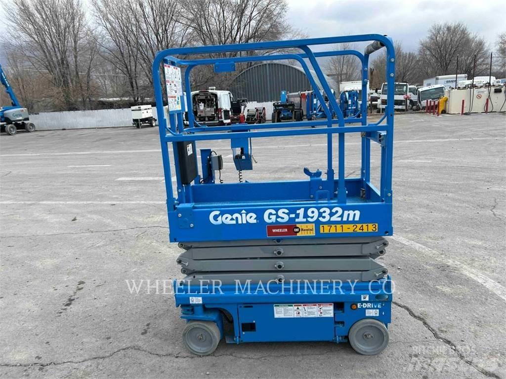 Genie GS1932M Saksilavat