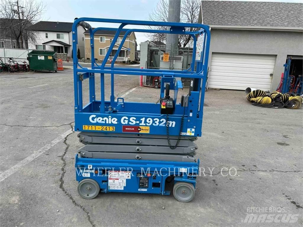 Genie GS1932M Saksilavat