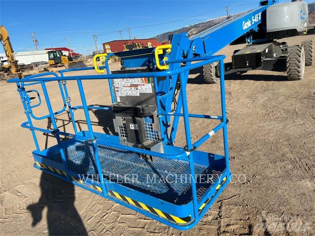 Genie S45XC Kuukulkijat