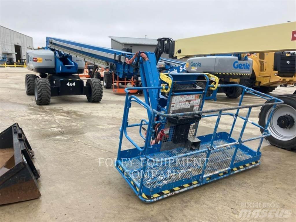 Genie S85XCD4W Kuukulkijat